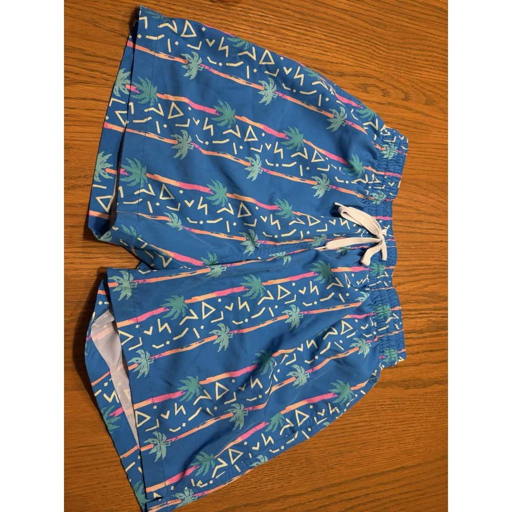 Mens Medium Chubbies 5.5 In Swim Shorts  Read